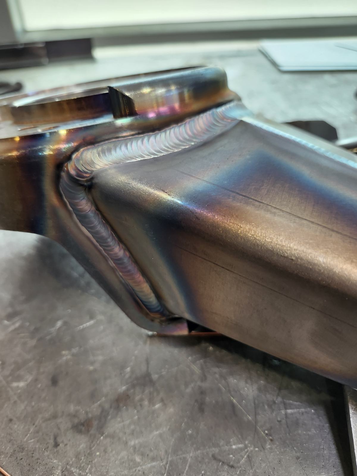 TIG weld on a chromoly joint with heat coloring